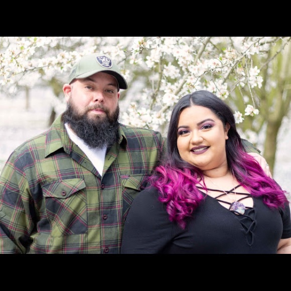 Meet Your Posher, Andrea - Picture 2 of 2